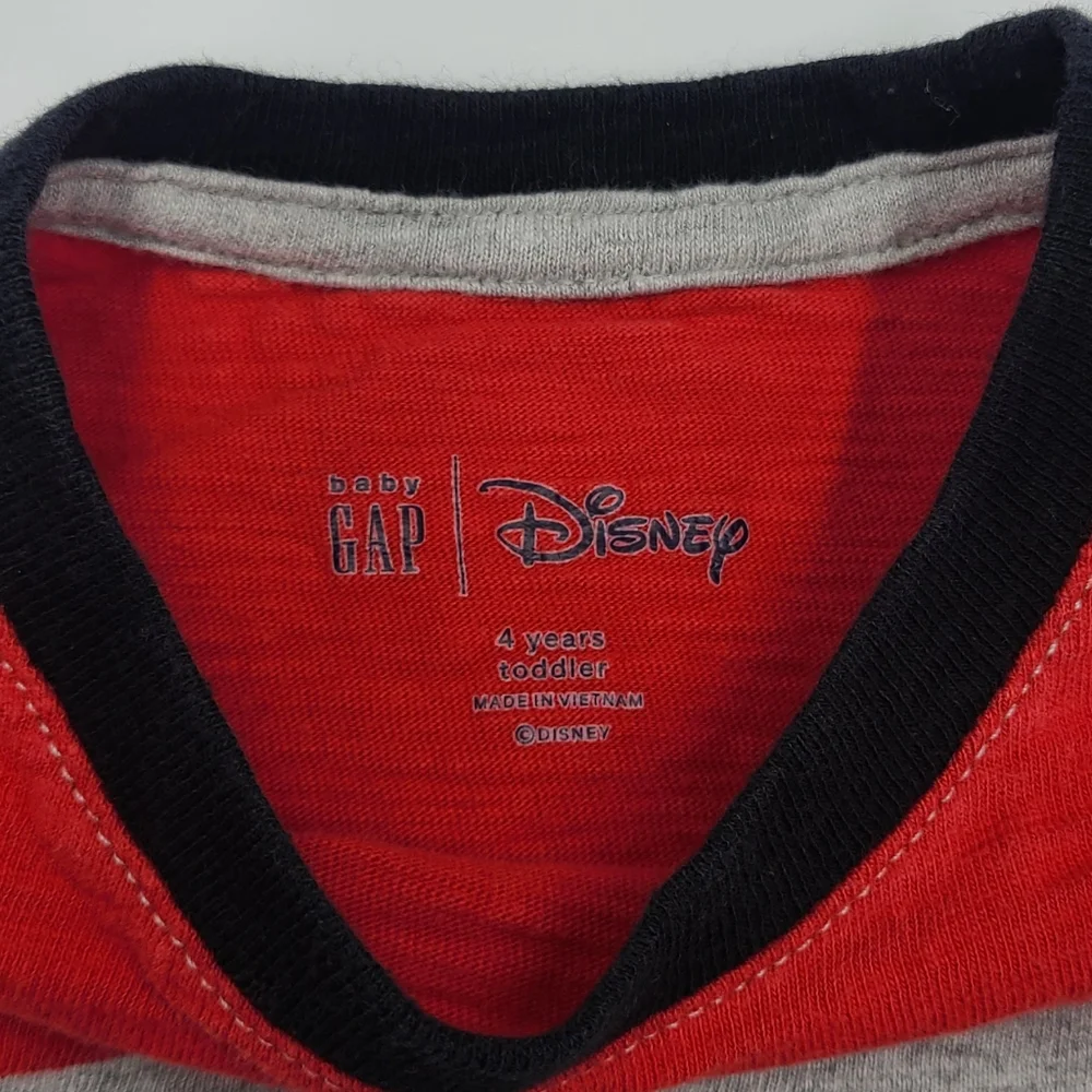 Baby Gap x Disney boys' Mickey tee size 4
